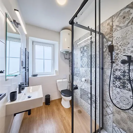 3 By Interhome *