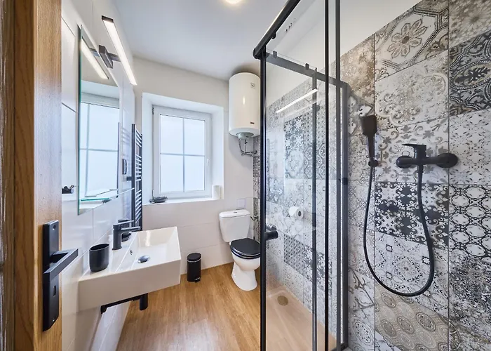 3 By Interhome *